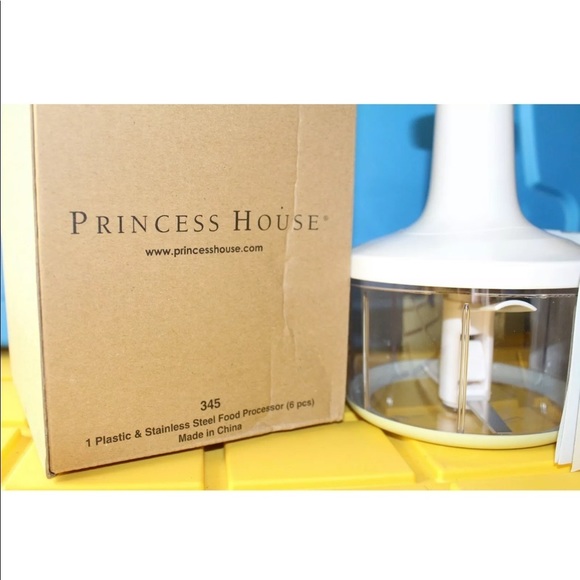 345 Princess House 6pc Plastic & SS Food Processor - Picture 2 of 6